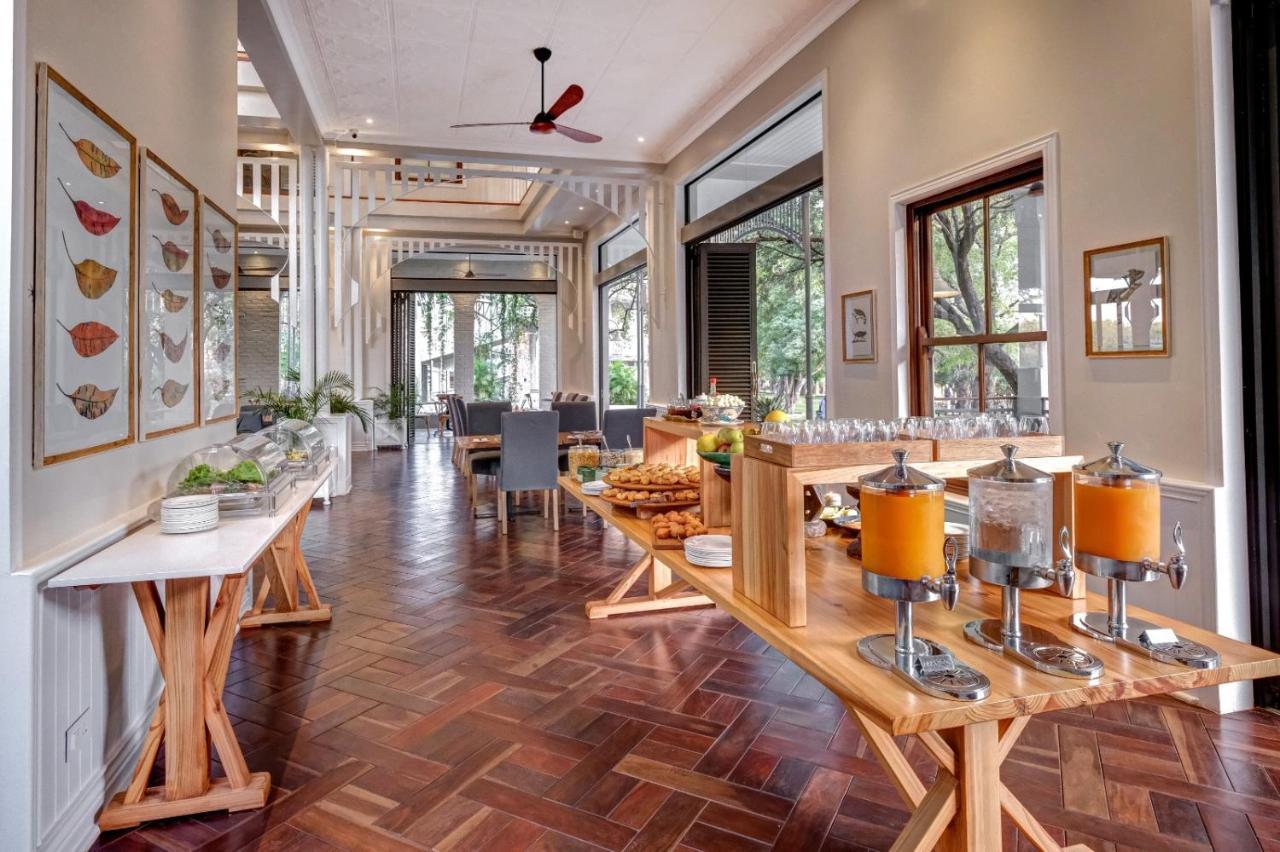 Palm River Hotel 빅토리아폴스 외부 사진